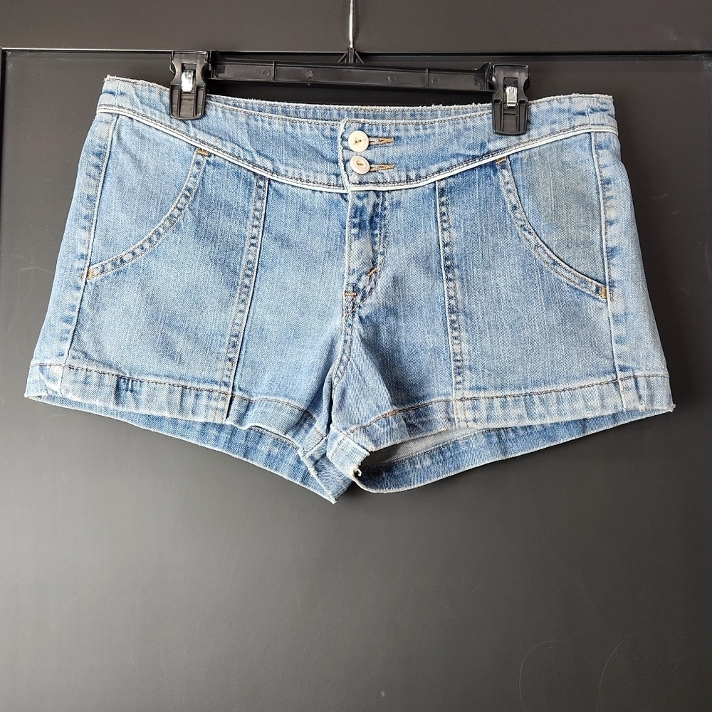 VINTAGE Levi's Low Slouch Stretch Shorts